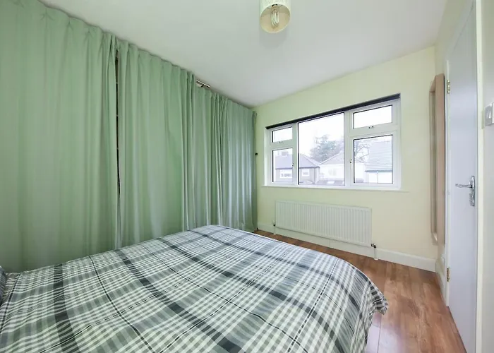 Cozy 3 Bedroom Perfect For Longer Dublin
